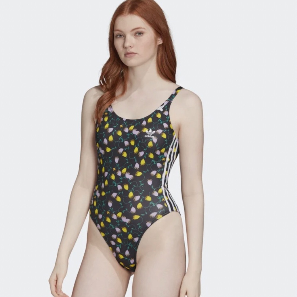 Adidas Originals body multicolor size small